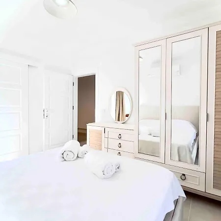 Spacious & Serene Retreat In Prime Location Of - Antalya *